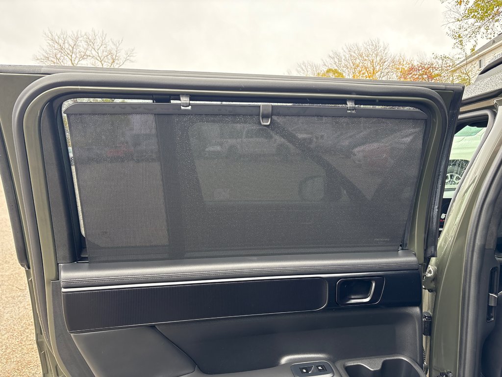 2024 Hyundai Santa Fe Ultimate Calligraphy in Sydney, Nova Scotia - 12 - w1024h768px