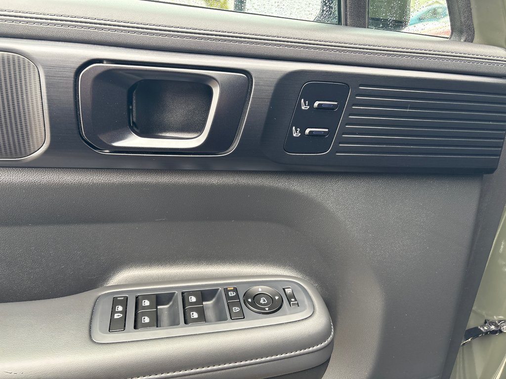 2024 Hyundai Santa Fe Ultimate Calligraphy in Sydney, Nova Scotia - 8 - w1024h768px