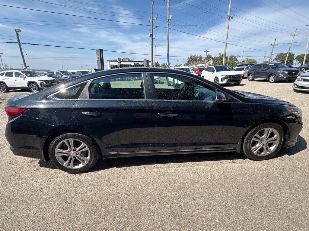 2018 Hyundai Sonata Sport in Sydney, Nova Scotia - 5 - w1024h768px