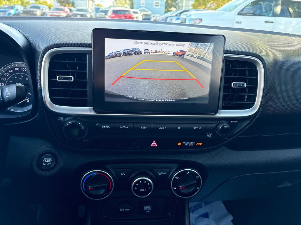 2021 Hyundai Venue Preferred in Sydney, Nova Scotia - 12 - w1024h768px