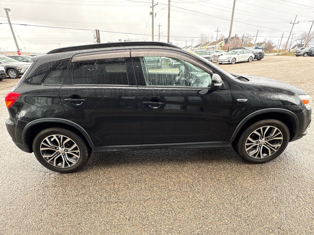 2018 Mitsubishi RVR in Sydney, Nova Scotia - 15 - w1024h768px