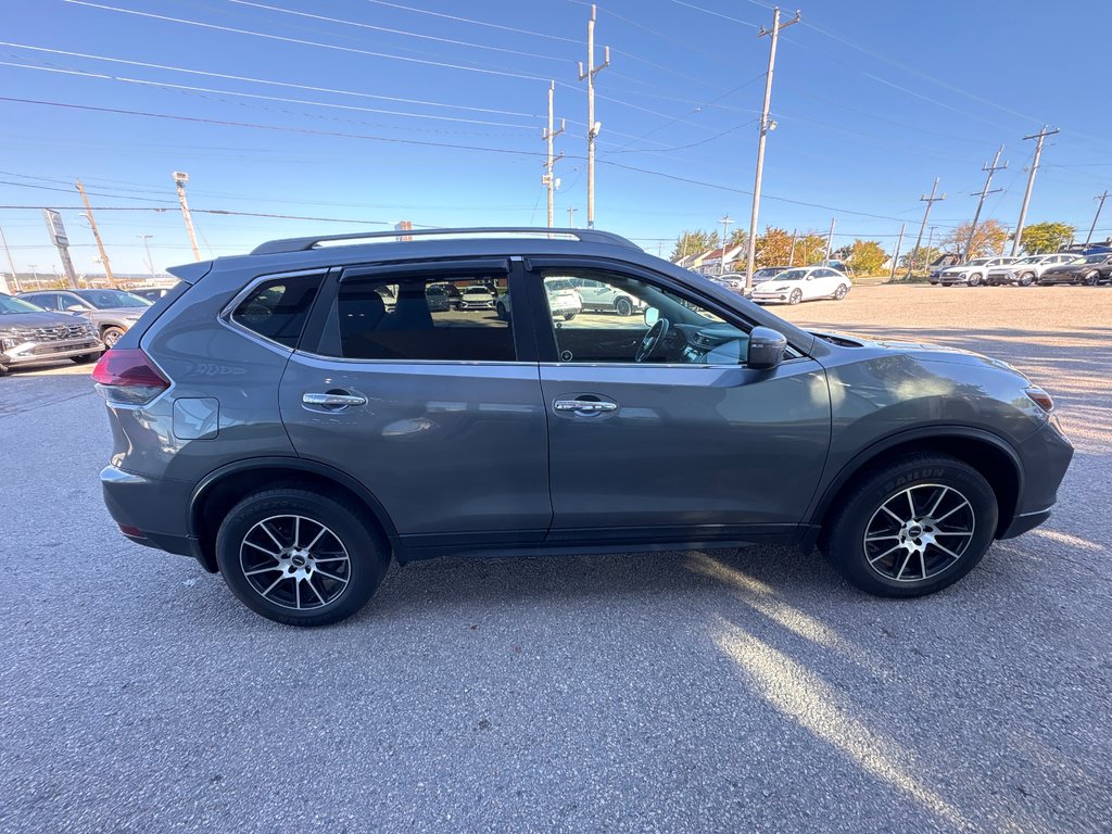 2020 Nissan Rogue SE in Sydney, Nova Scotia - 5 - w1024h768px