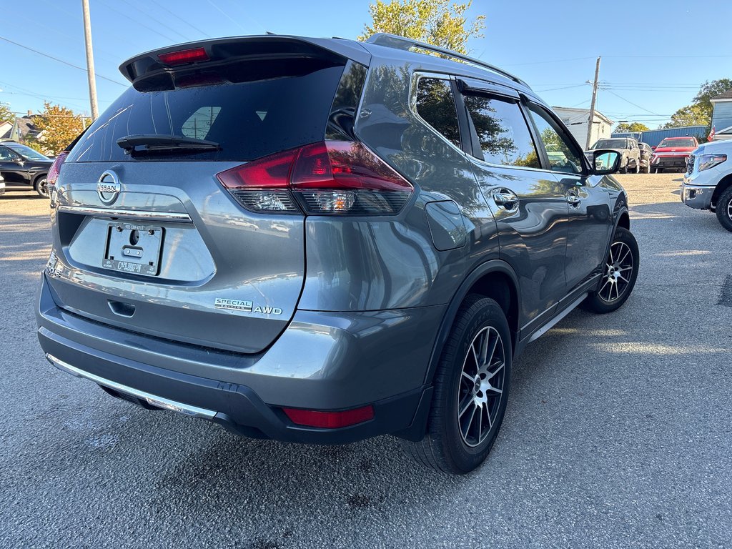 2020 Nissan Rogue SE in Sydney, Nova Scotia - 2 - w1024h768px