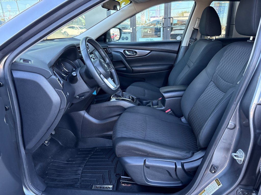 2020 Nissan Rogue SE in Sydney, Nova Scotia - 7 - w1024h768px