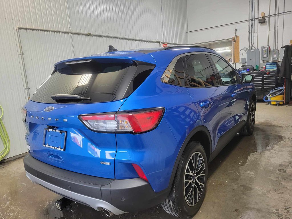 2021  Escape SEL Plug-In Hybrid in Bécancour (Gentilly Sector), Quebec - 2 - w1024h768px