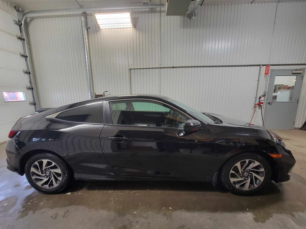 2019  Civic Coupe LX in Bécancour (Gentilly Sector), Quebec - 8 - w1024h768px