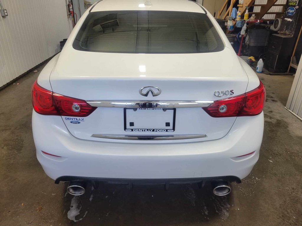 2014  Q50 in Bécancour (Gentilly Sector), Quebec - 8 - w1024h768px