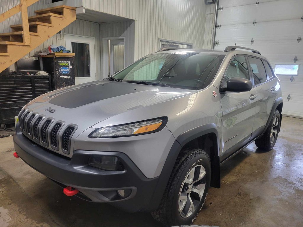 2017  Cherokee Trailhawk in Bécancour (Gentilly Sector), Quebec - 5 - w1024h768px