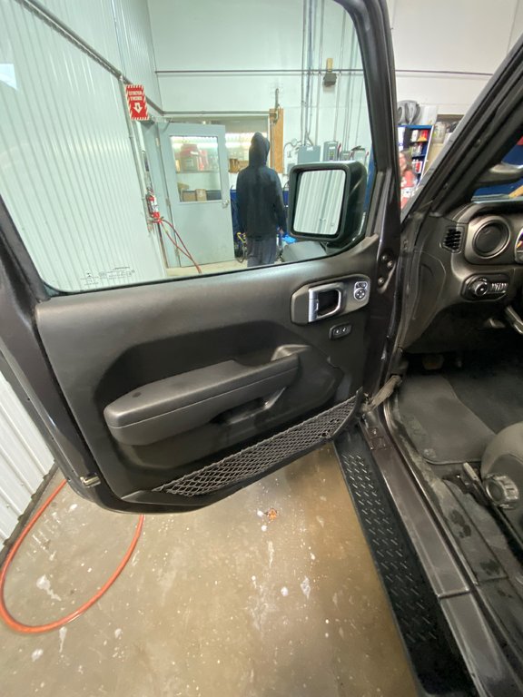 2021  Wrangler Sport S in Bécancour (Gentilly Sector), Quebec - 9 - w1024h768px