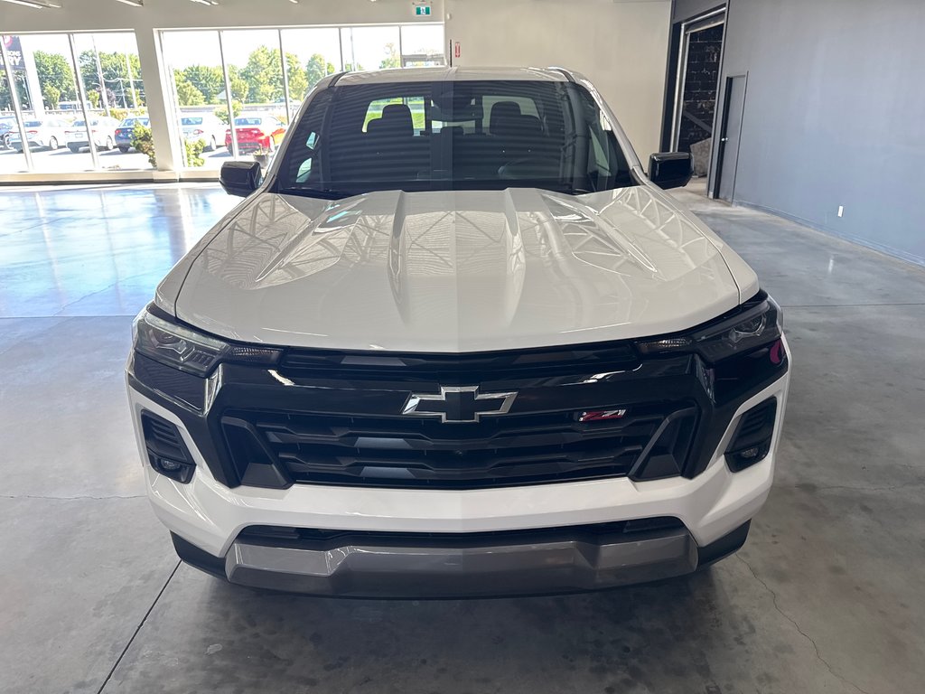 2024 Chevrolet Colorado 4WD Z71 in Saint-Jean-Sur-Richelieu, Quebec - 3 - w1024h768px