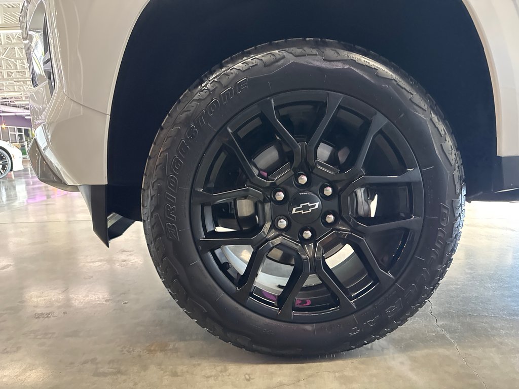 2024 Chevrolet Colorado 4WD Z71 in Saint-Jean-Sur-Richelieu, Quebec - 16 - w1024h768px