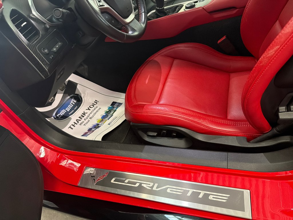 2014 Chevrolet Corvette Stingray Z51 3LT in Saint-Jean-Sur-Richelieu, Quebec - 14 - w1024h768px