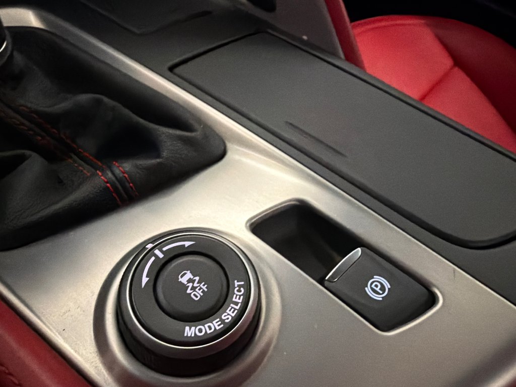 2014 Chevrolet Corvette Stingray Z51 3LT in Saint-Jean-Sur-Richelieu, Quebec - 22 - w1024h768px