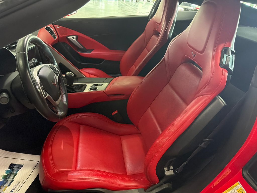 2014 Chevrolet Corvette Stingray Z51 3LT in Saint-Jean-Sur-Richelieu, Quebec - 11 - w1024h768px