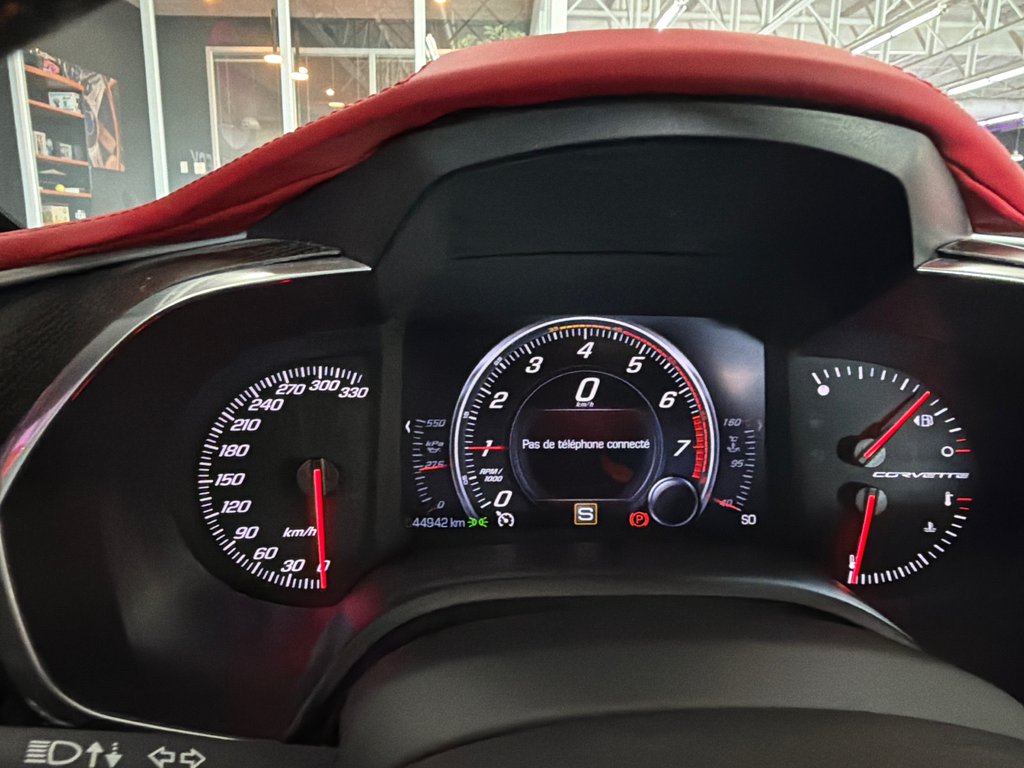 2014 Chevrolet Corvette Stingray Z51 3LT in Saint-Jean-Sur-Richelieu, Quebec - 19 - w1024h768px