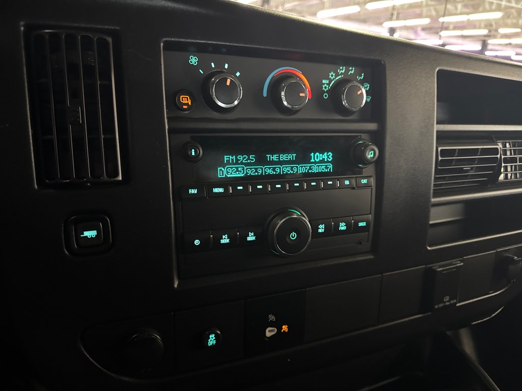 Chevrolet Express Cargo Van  2024 à Saint-Jean-Sur-Richelieu, Québec - 20 - w1024h768px