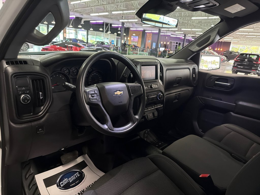 2023 Chevrolet Silverado 1500 Work Truck in Saint-Jean-Sur-Richelieu, Quebec - 11 - w1024h768px