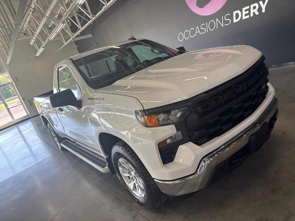 2024 Chevrolet Silverado 1500 Work Truck in Saint-Jean-Sur-Richelieu, Quebec - 2 - w1024h768px