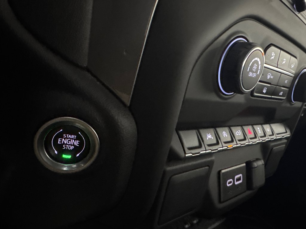 2024 Chevrolet Silverado 1500 Work Truck in Saint-Jean-Sur-Richelieu, Quebec - 17 - w1024h768px