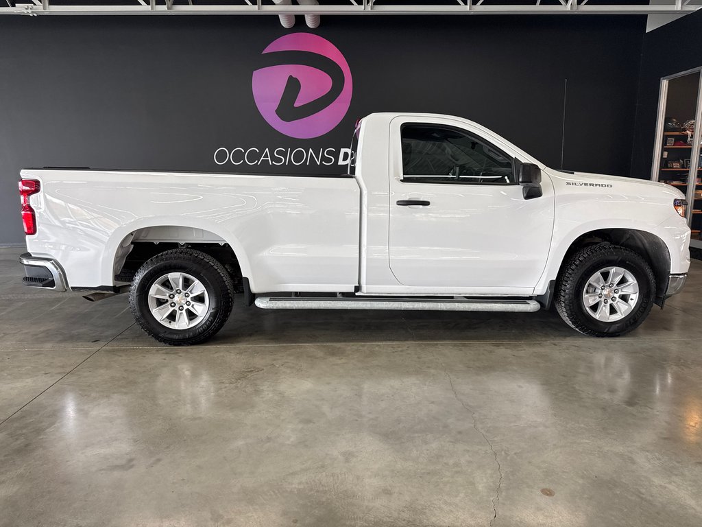 2024 Chevrolet Silverado 1500 Work Truck in Saint-Jean-Sur-Richelieu, Quebec - 1 - w1024h768px