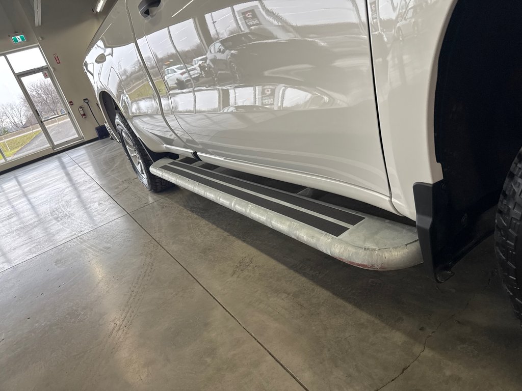 2024 Chevrolet Silverado 1500 Work Truck in Saint-Jean-Sur-Richelieu, Quebec - 4 - w1024h768px