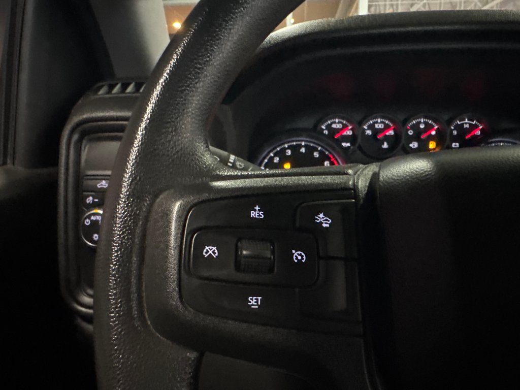 2024 Chevrolet Silverado 1500 Work Truck in Saint-Jean-Sur-Richelieu, Quebec - 15 - w1024h768px