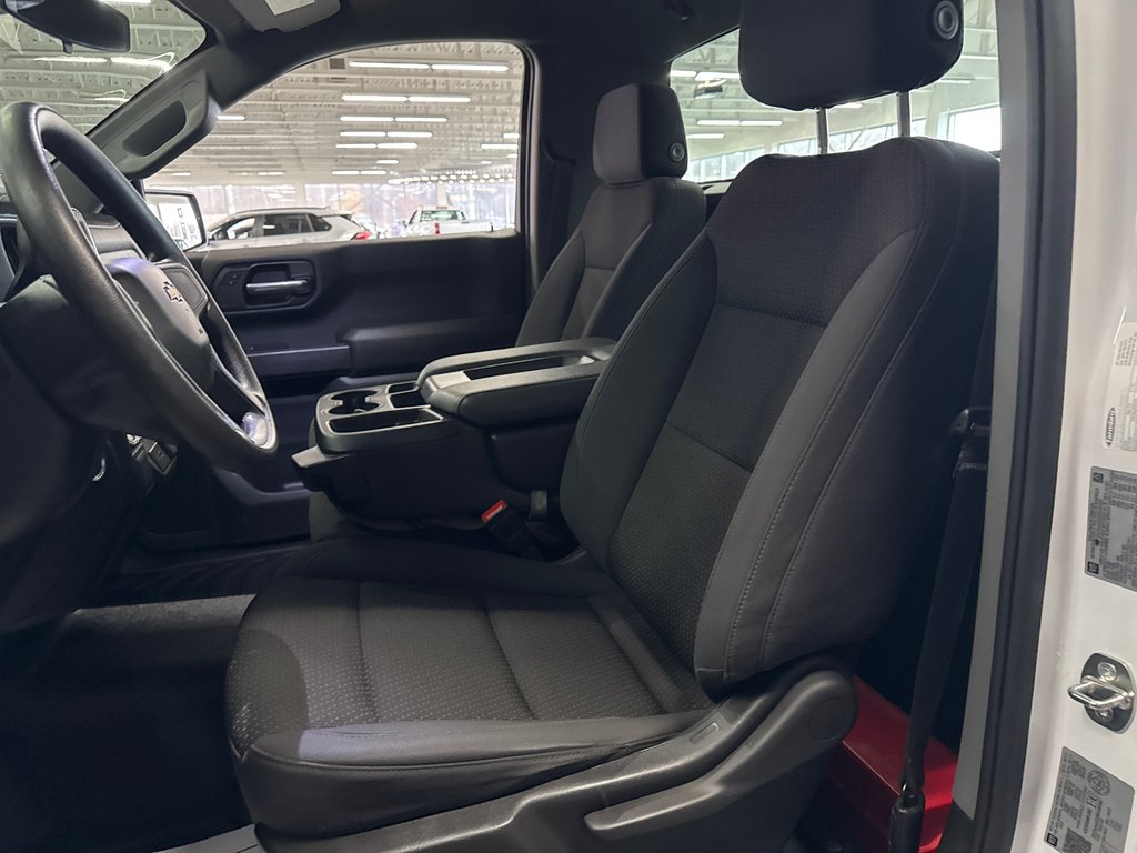2024 Chevrolet Silverado 1500 Work Truck in Saint-Jean-Sur-Richelieu, Quebec - 10 - w1024h768px