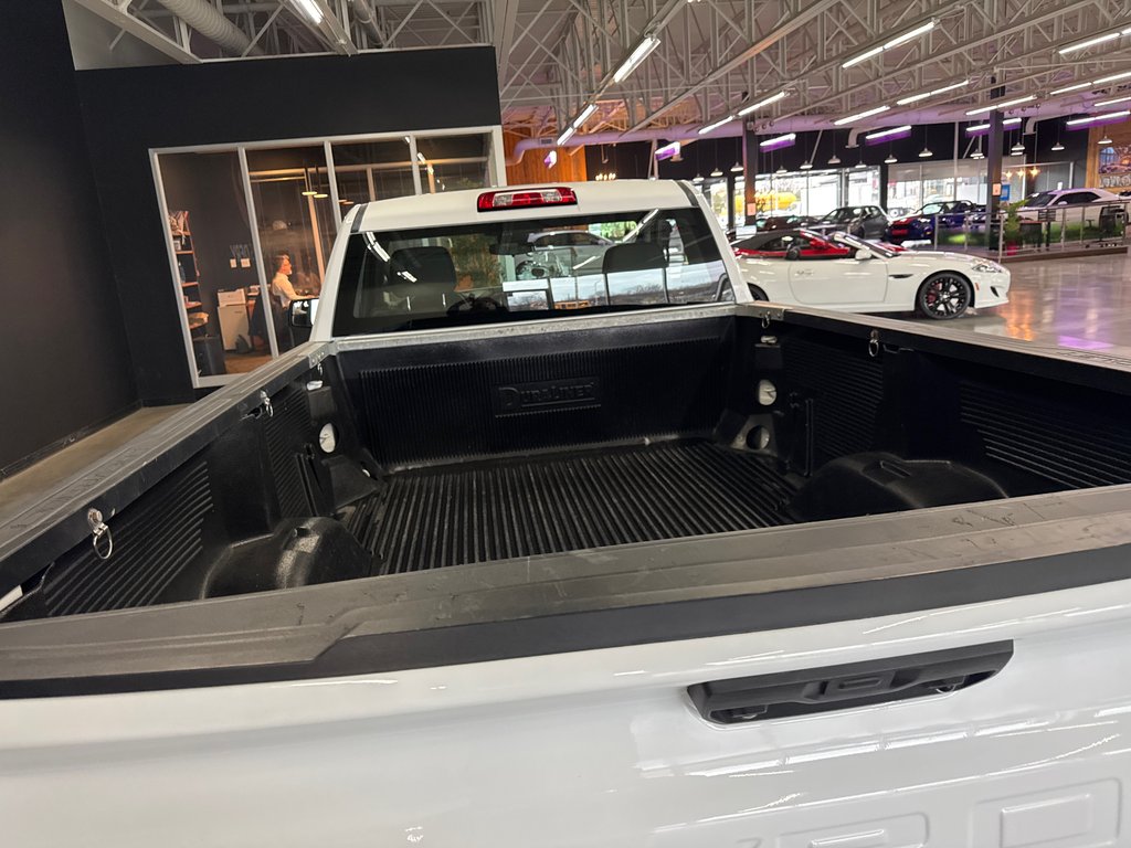 2024 Chevrolet Silverado 1500 Work Truck in Saint-Jean-Sur-Richelieu, Quebec - 9 - w1024h768px
