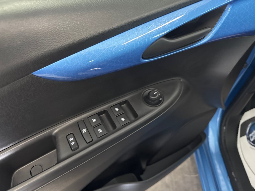 Chevrolet Spark LT 2018 à Saint-Jean-Sur-Richelieu, Québec - 11 - w1024h768px