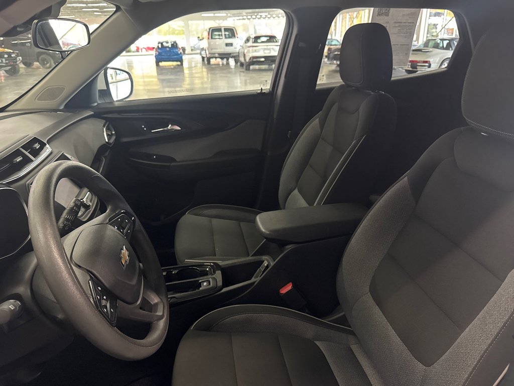 2023 Chevrolet Trailblazer LT in Saint-Jean-Sur-Richelieu, Quebec - 19 - w1024h768px