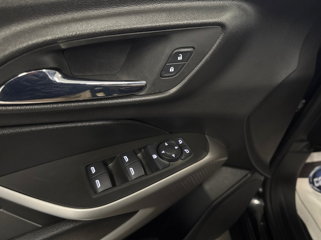 2024 Chevrolet Trax 1RS in Saint-Jean-Sur-Richelieu, Quebec - 12 - w1024h768px