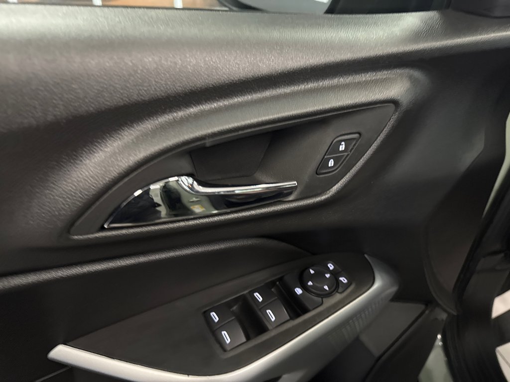 2024 Chevrolet Trax 1RS in Saint-Jean-Sur-Richelieu, Quebec - 11 - w1024h768px