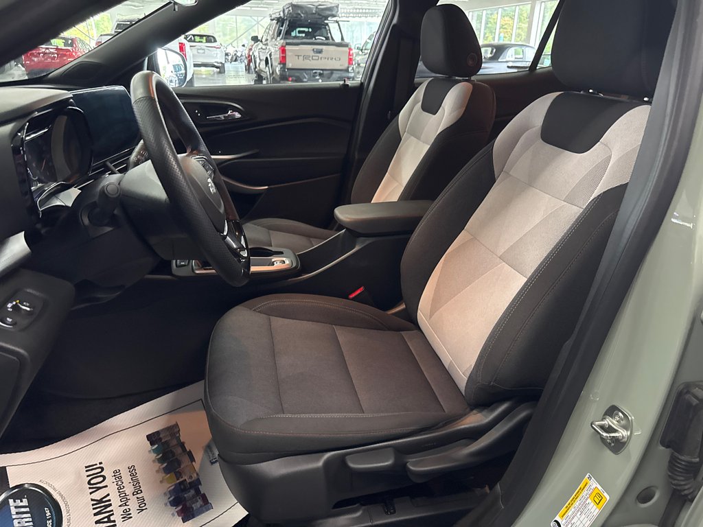 2024 Chevrolet Trax 1RS in Saint-Jean-Sur-Richelieu, Quebec - 8 - w1024h768px