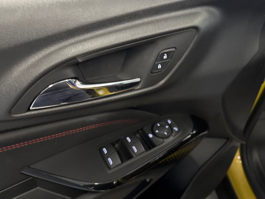 2024 Chevrolet Trax 2RS in Saint-Jean-Sur-Richelieu, Quebec - 12 - w1024h768px