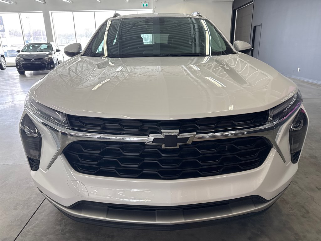 2024 Chevrolet Trax LT in Saint-Jean-Sur-Richelieu, Quebec - 3 - w1024h768px