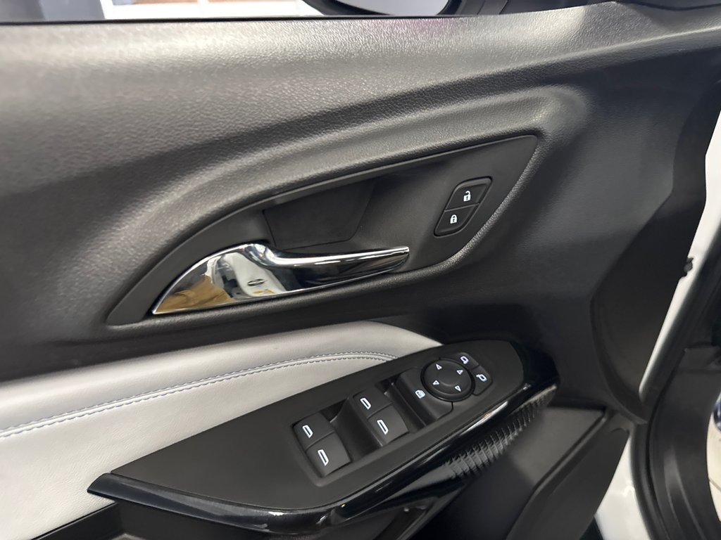 2025 Chevrolet Trax LT in Saint-Jean-Sur-Richelieu, Quebec - 12 - w1024h768px