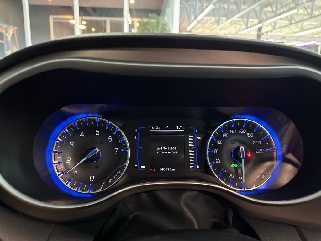 2024 Chrysler Grand Caravan SXT in Saint-Jean-Sur-Richelieu, Quebec - 18 - w1024h768px