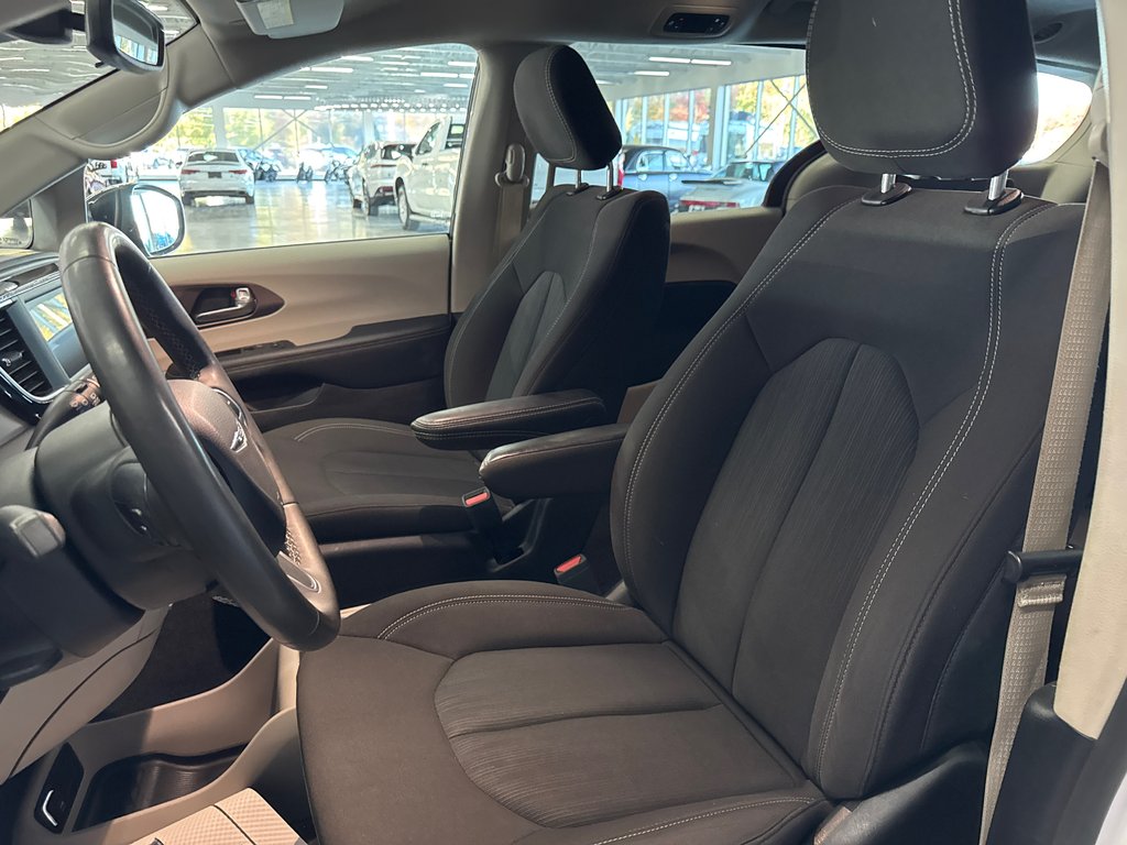 2024 Chrysler Grand Caravan SXT in Saint-Jean-Sur-Richelieu, Quebec - 11 - w1024h768px