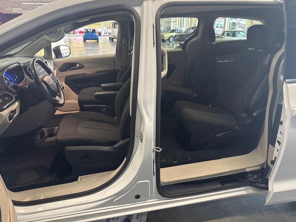 Chrysler Grand Caravan SXT 2024 à Saint-Jean-Sur-Richelieu, Québec - 28 - w1024h768px