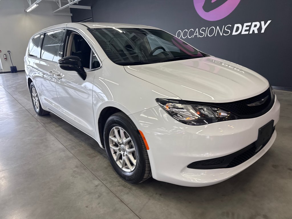 2024 Chrysler Grand Caravan SXT in Saint-Jean-Sur-Richelieu, Quebec - 2 - w1024h768px