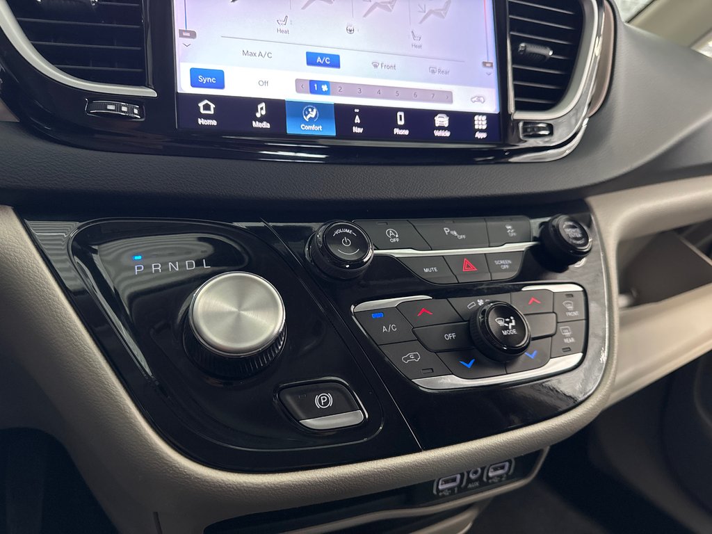 2024 Chrysler Grand Caravan SXT in Saint-Jean-Sur-Richelieu, Quebec - 18 - w1024h768px