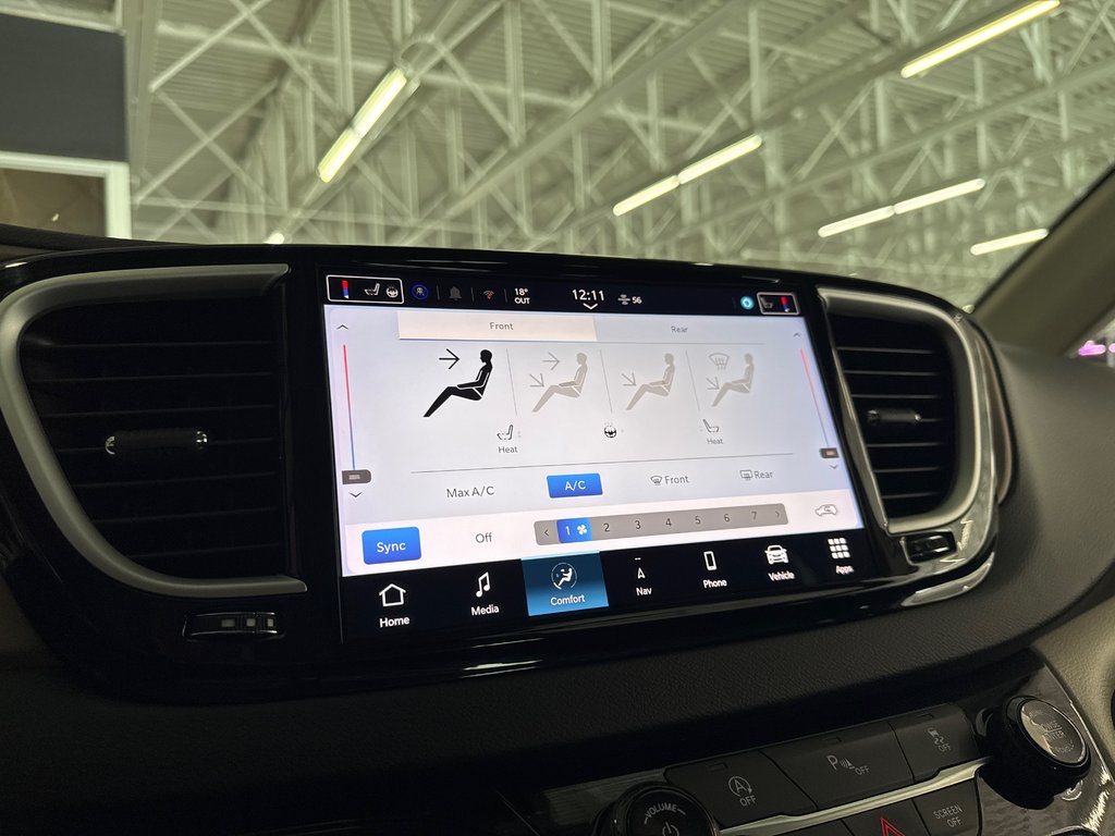 2024 Chrysler Grand Caravan SXT in Saint-Jean-Sur-Richelieu, Quebec - 17 - w1024h768px