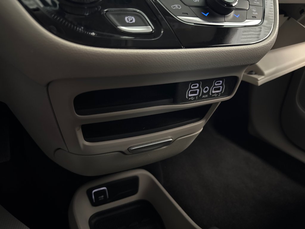 2024 Chrysler Grand Caravan SXT in Saint-Jean-Sur-Richelieu, Quebec - 19 - w1024h768px