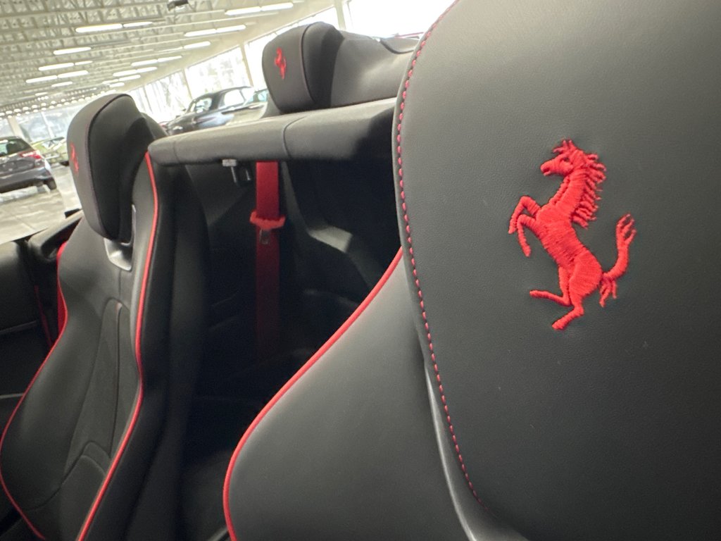 Ferrari Roma Spider  2024 à Saint-Jean-Sur-Richelieu, Québec - 15 - w1024h768px