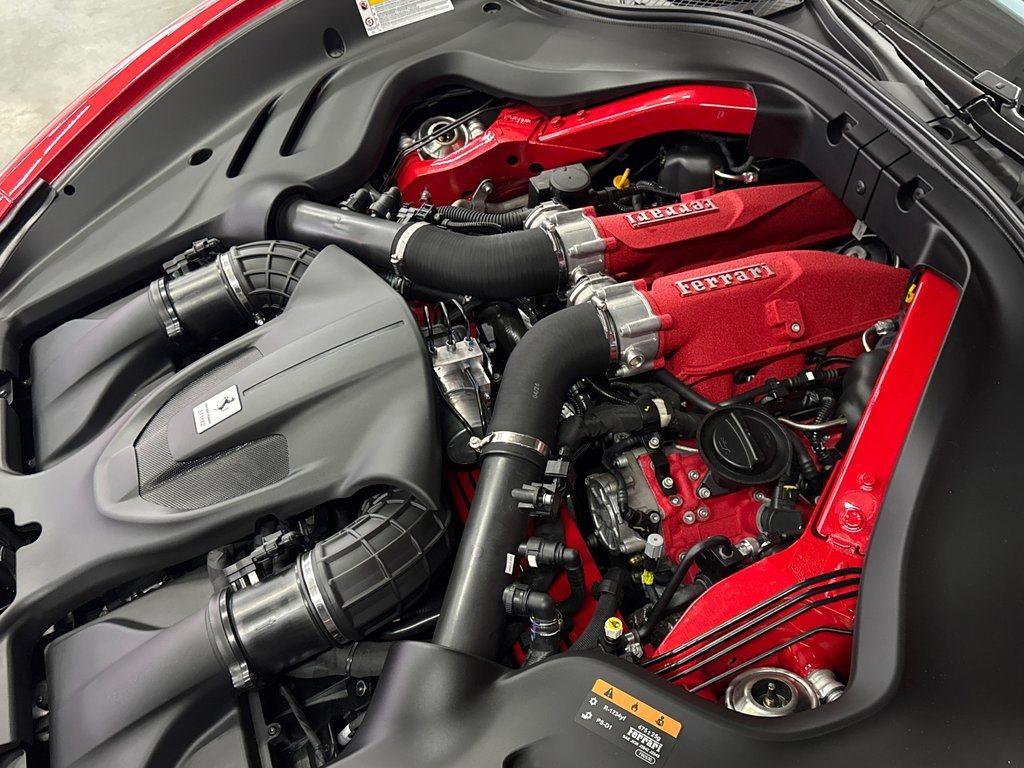 Ferrari Roma Spider  2024 à Saint-Jean-Sur-Richelieu, Québec - 18 - w1024h768px