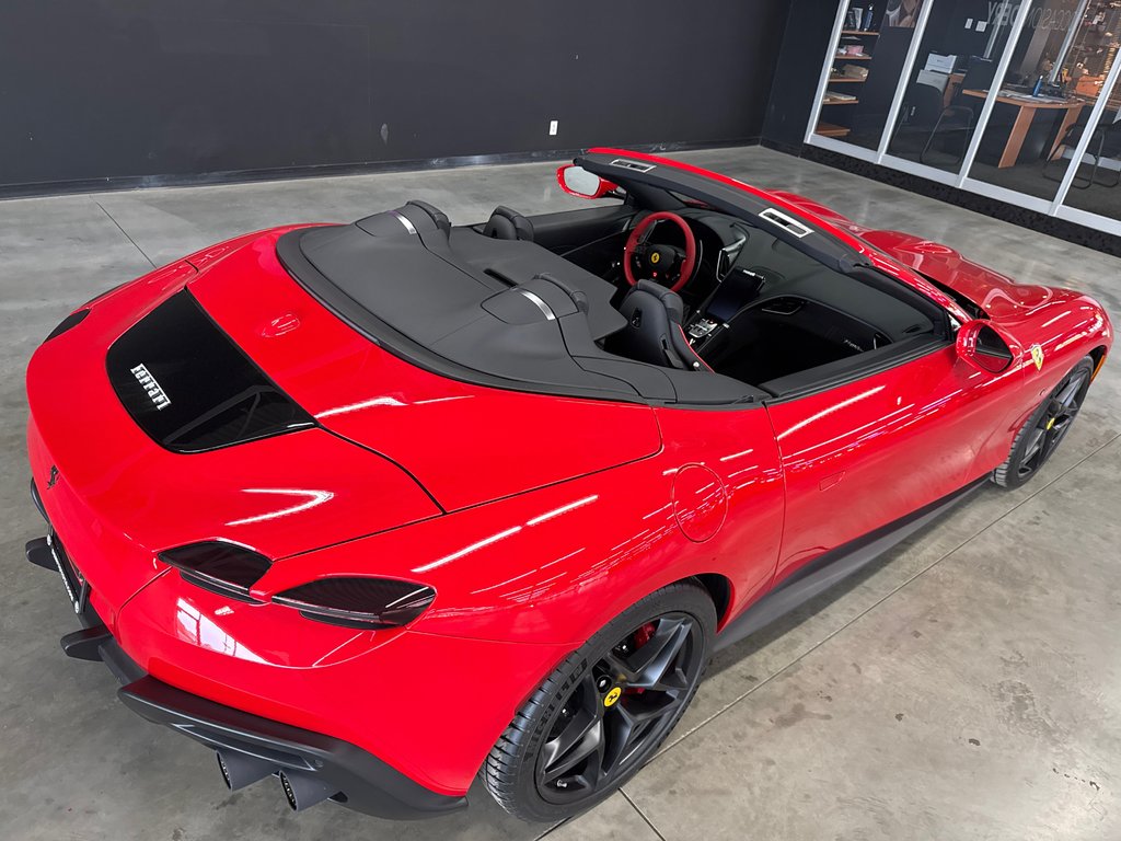 Ferrari Roma Spider  2024 à Saint-Jean-Sur-Richelieu, Québec - 5 - w1024h768px