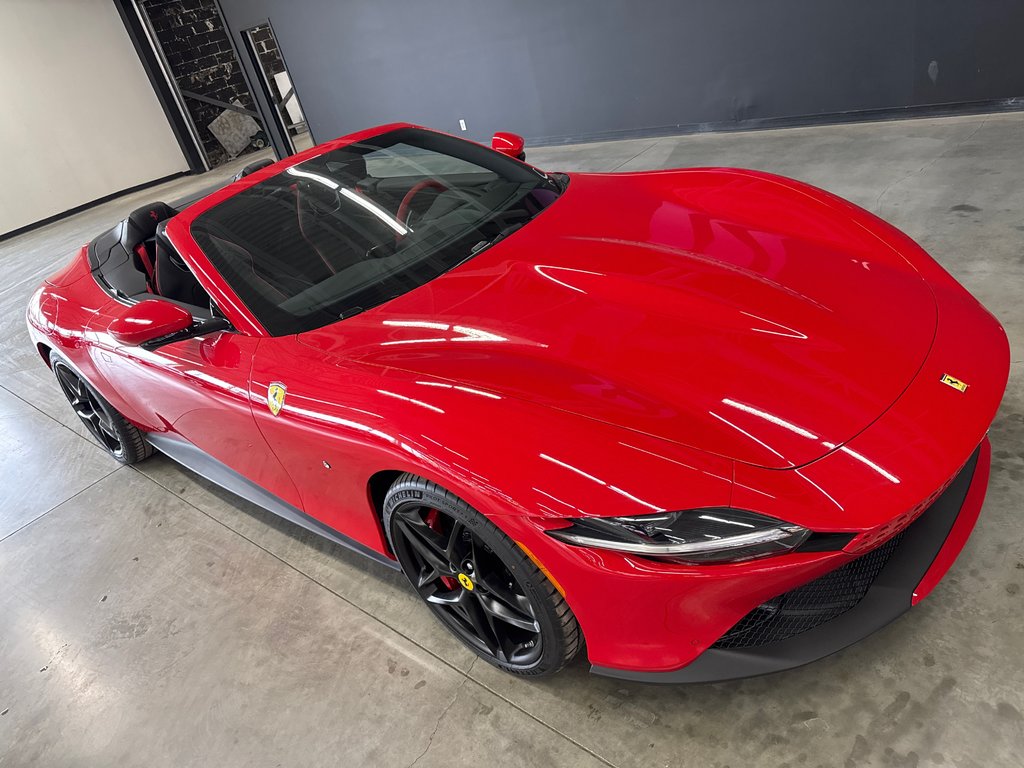 Ferrari Roma Spider  2024 à Saint-Jean-Sur-Richelieu, Québec - 2 - w1024h768px