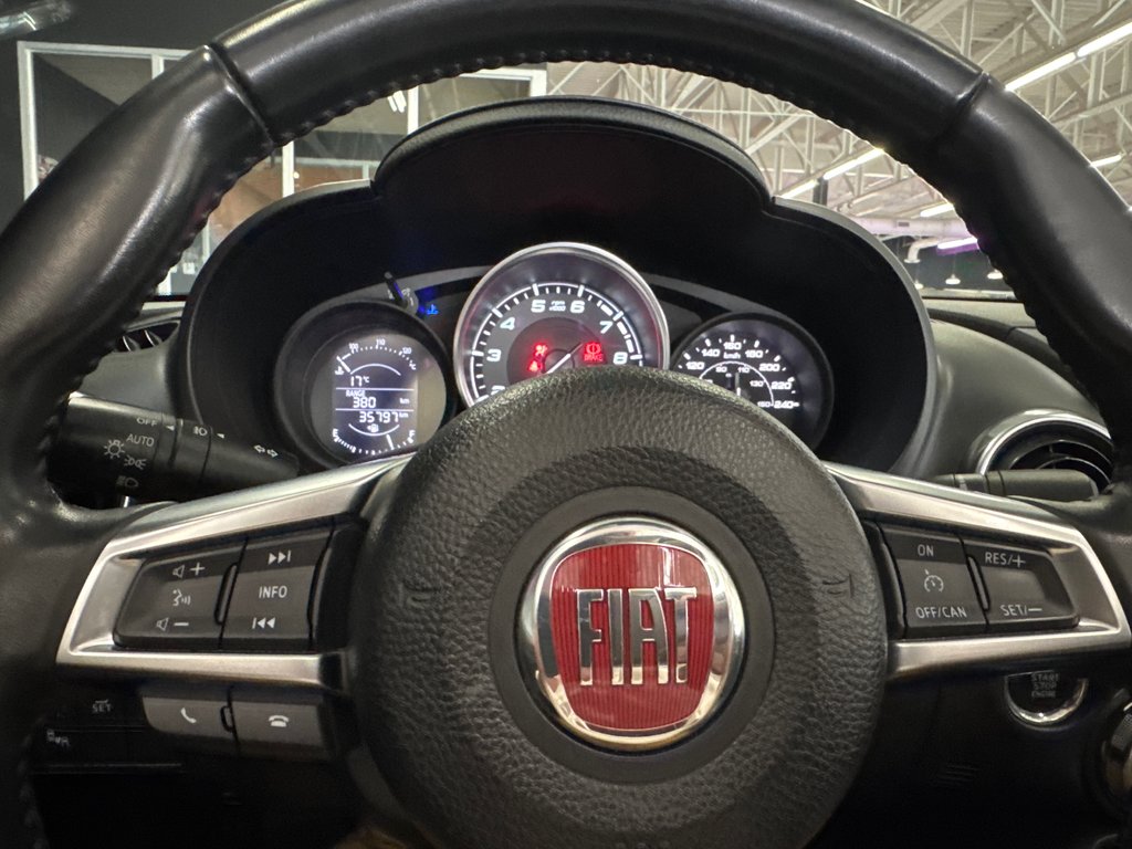 2017 Fiat 124 SPIDER Lusso in Saint-Jean-Sur-Richelieu, Quebec - 12 - w1024h768px
