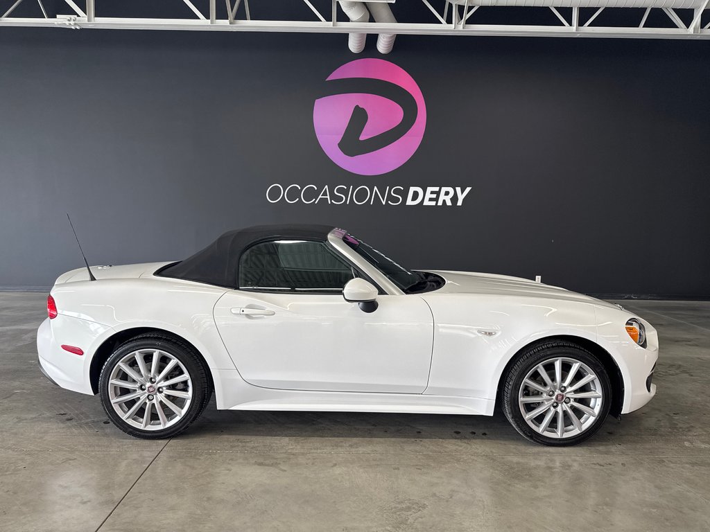 2017 Fiat 124 SPIDER Lusso in Saint-Jean-Sur-Richelieu, Quebec - 1 - w1024h768px