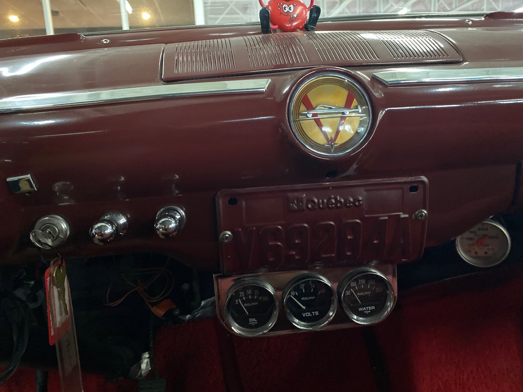 Ford Custom ShoeBox 1949 à Saint-Jean-Sur-Richelieu, Québec - 20 - w1024h768px